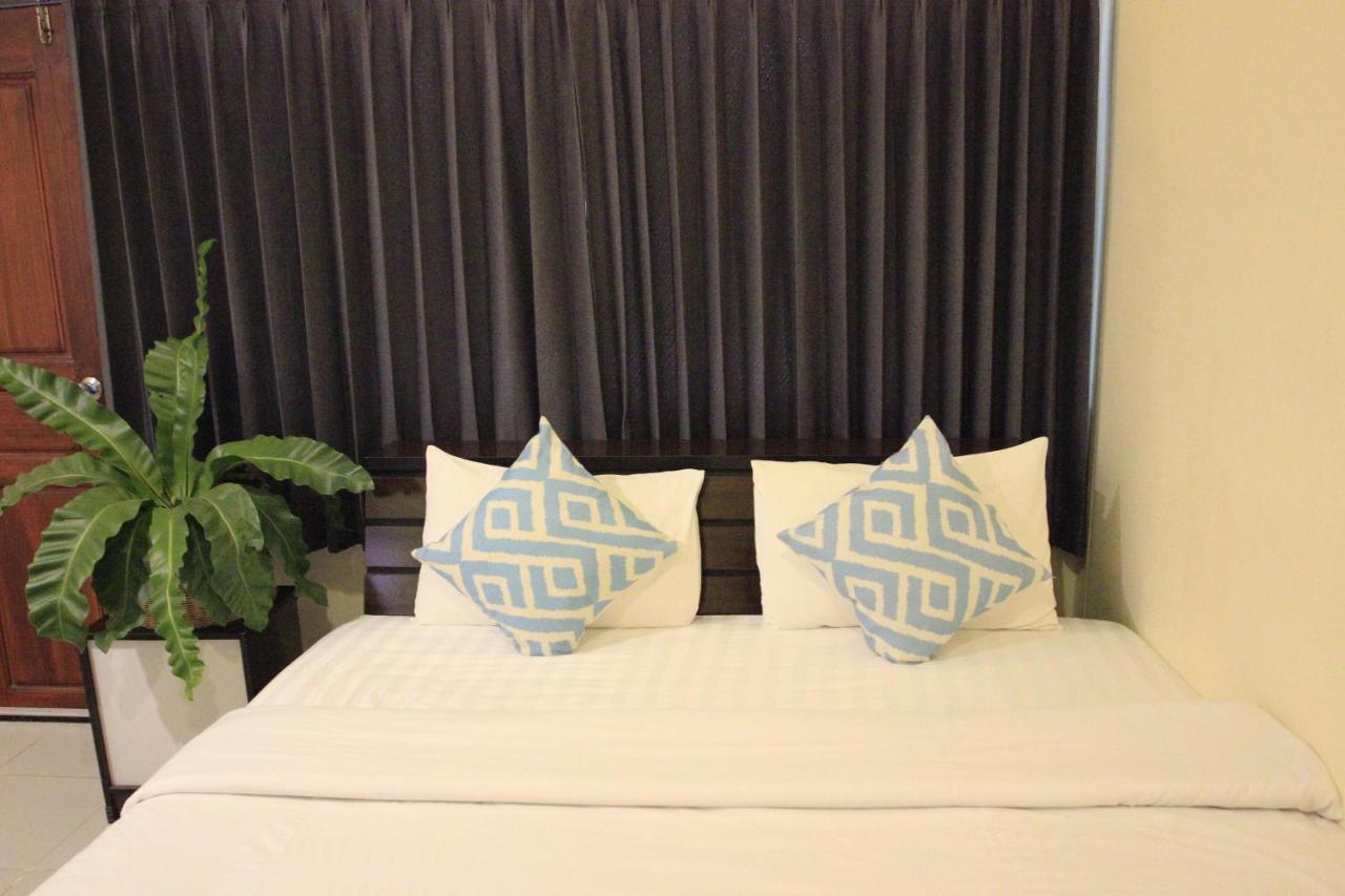 น่านฟ้าชลธีรีสอร์ท Nanfachonlathi Resort Extérieur photo