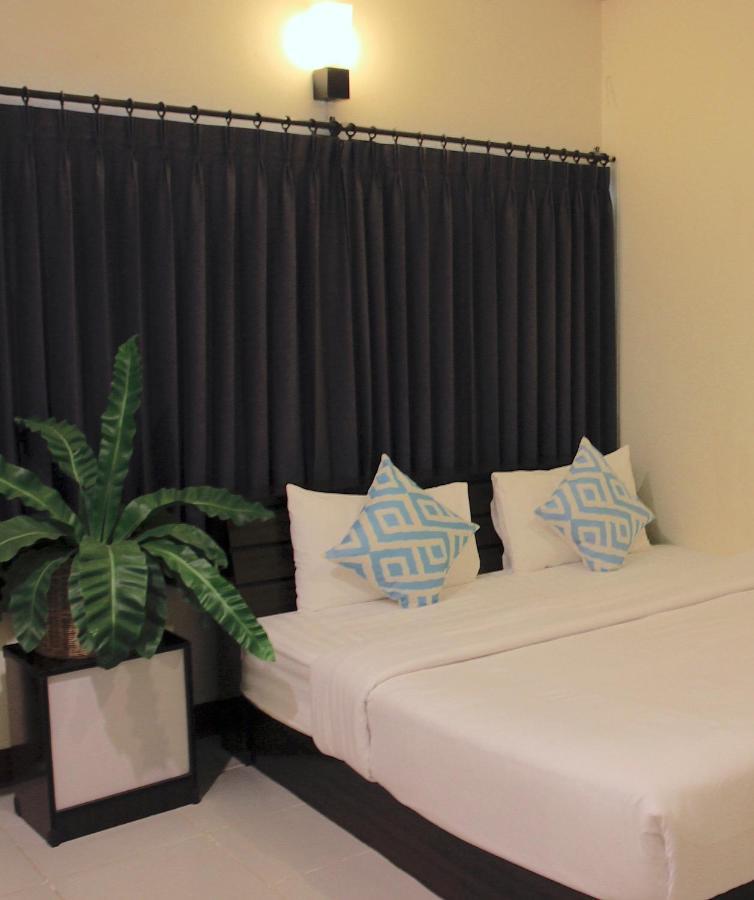 น่านฟ้าชลธีรีสอร์ท Nanfachonlathi Resort Extérieur photo